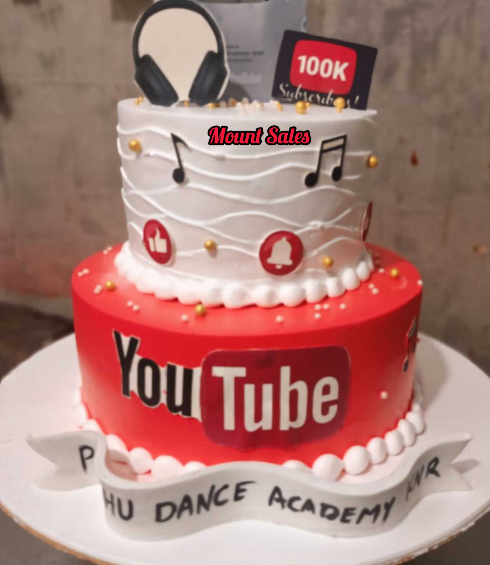 Premium RED N White Velvet Cake